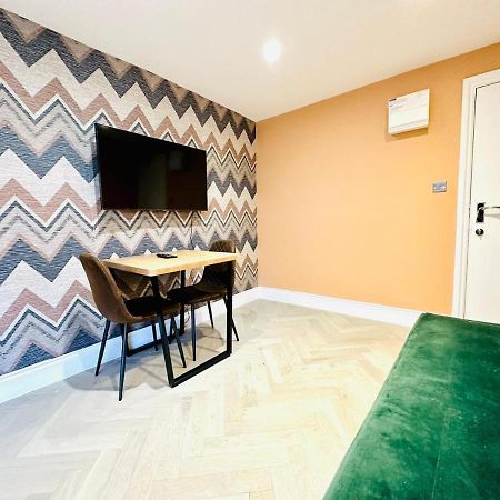 Flash Sale Brighton Train Station 1 Bedroom Flat Bn137Che03 Exteriör bild