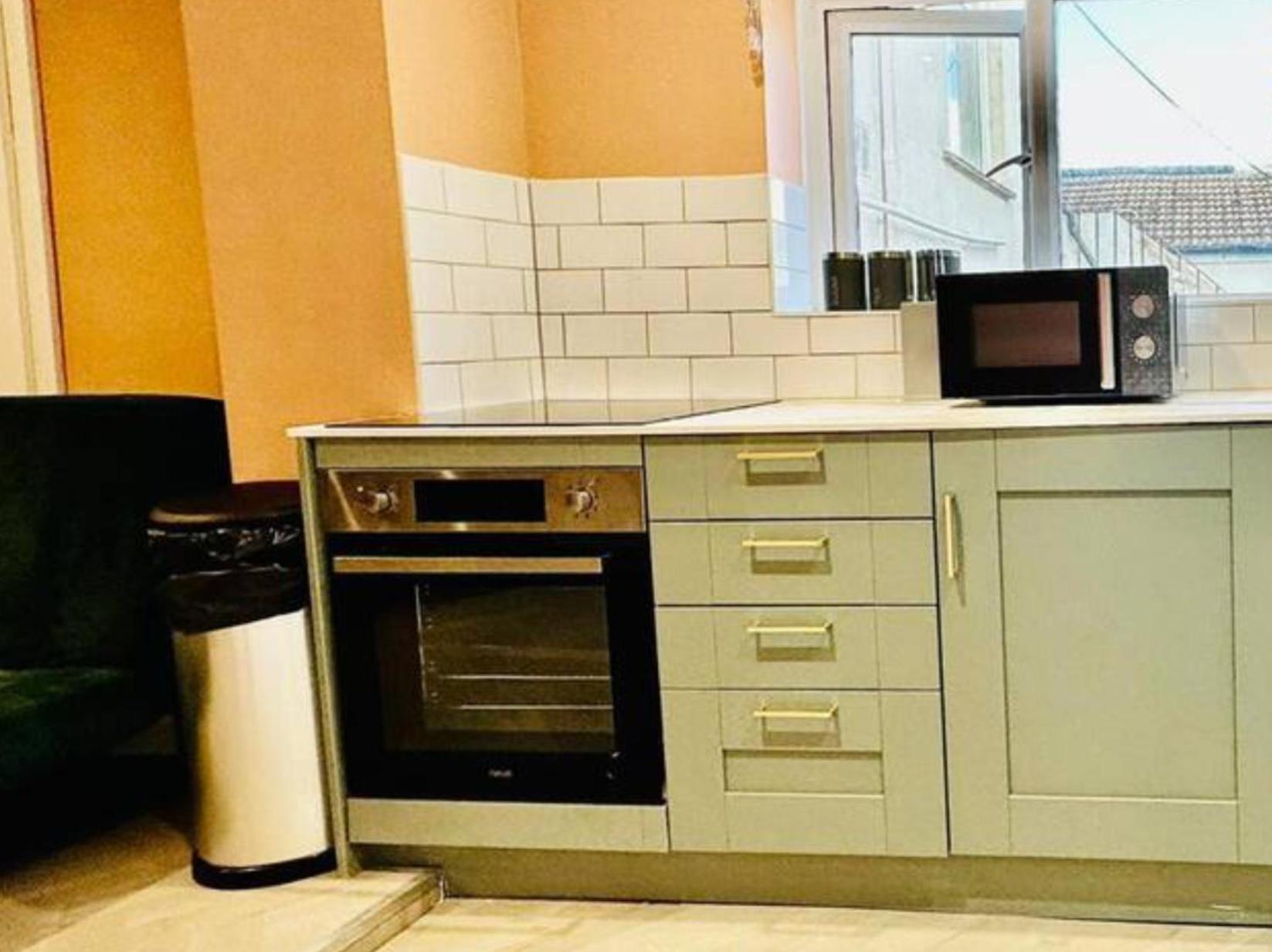 Flash Sale Brighton Train Station 1 Bedroom Flat Bn137Che03 Exteriör bild